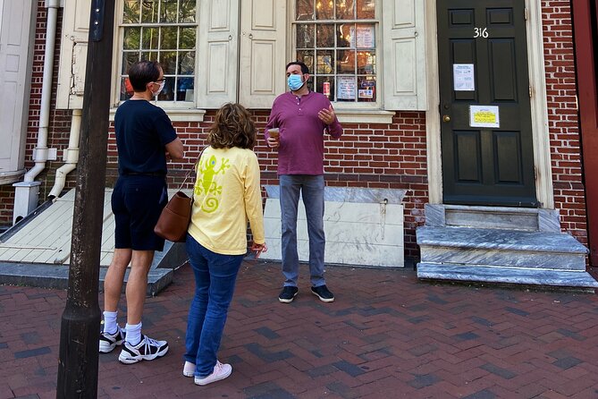 Philadelphia Old City Historic Walking Tour with 10+ Top Sites - Carpenters’ Hall and the first steps toward a new nation