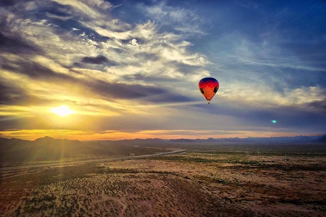 Phoenix Morning Hot Air Balloon Ride with Bubbly + Breakfast - Landing in the desert for breakfast