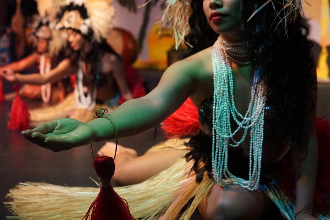 Polynesian Fire and Dinner Show Ticket in Daytona Beach - Who will enjoy this show most?