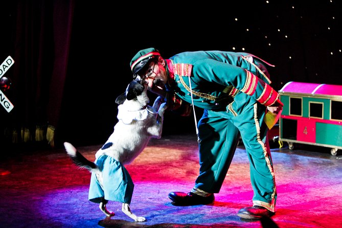 Popovich Comedy Pet Theater at Planet Hollywood Resort and Casino - Is the Rescue Story Part of the Appeal?