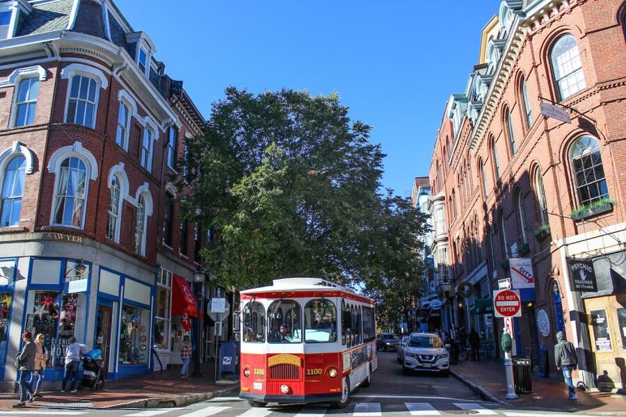 Portland: Trolley City Tour with Portland Head Light Stop - Key points to know before you book