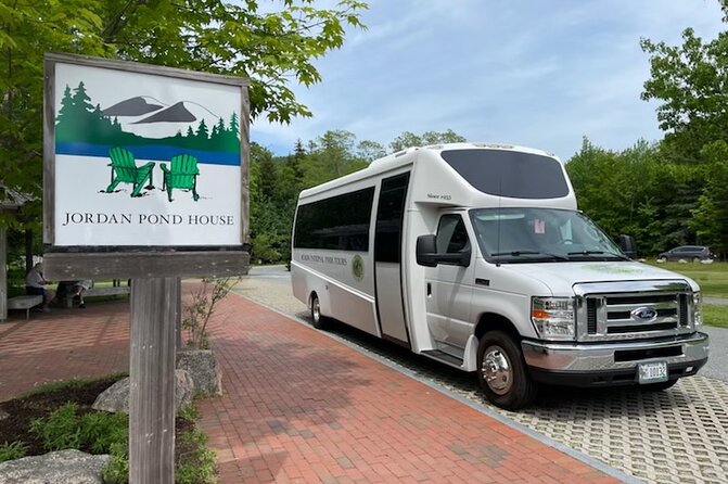 Premium Narrated Bus Tour of Bar Harbor and Acadia National Park (3.5 Hours) - The narration is worth paying for