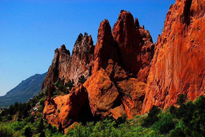 Private Pikes Peak Country And Garden of the Gods Tour from Denver - Reaching the 14,115-foot summit of Pikes Peak