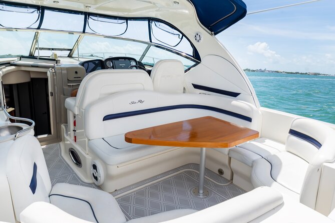 Private tour for 12 people on a 40 ft Yacht, Ft Lauderdale bay - Price, captain fees, and overall value