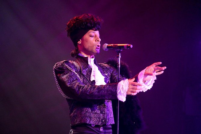 Purple Reign: The Prince Tribute Show at Planet Hollywood - What happens from the box office to the final song
