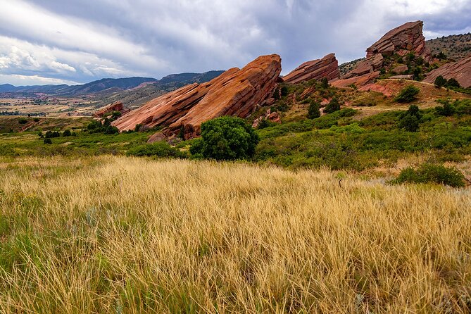 Red Rocks & Beyond - Lariat Loop, where the drive becomes part of the experience