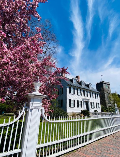 Salem, MA: History and Hauntings Guided Walking Tour - Thirty minutes in the McIntire Historic District