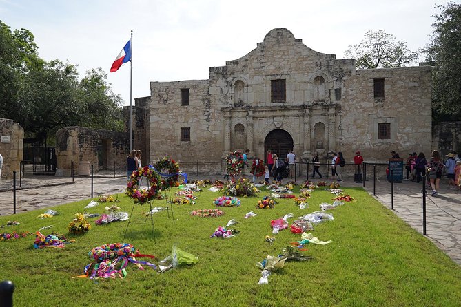 San Antonio Missions UNESCO World Heritage Sites Tour - Alamo Plaza and La Villita add city context