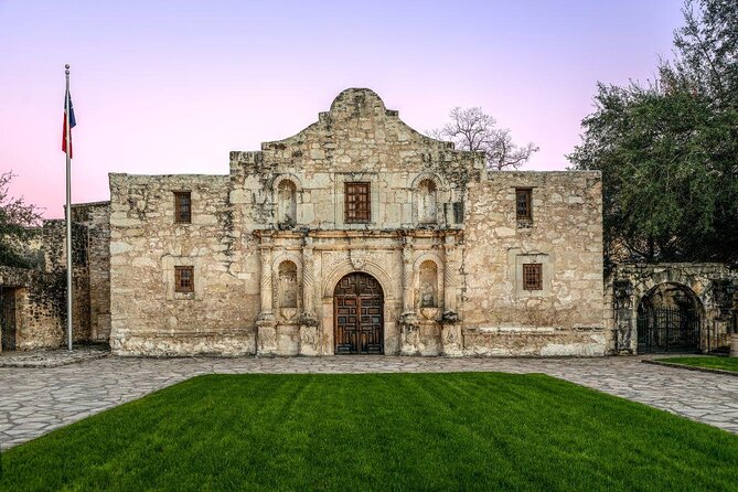 San Antonio Premium City Tour with Alamo & River Walk Cruise - A Four-Hour Introduction to San Antonio