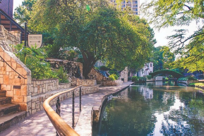 San Antonio Premium City Tour with Alamo & River Walk Cruise - Tower of the Americas at 623 Feet