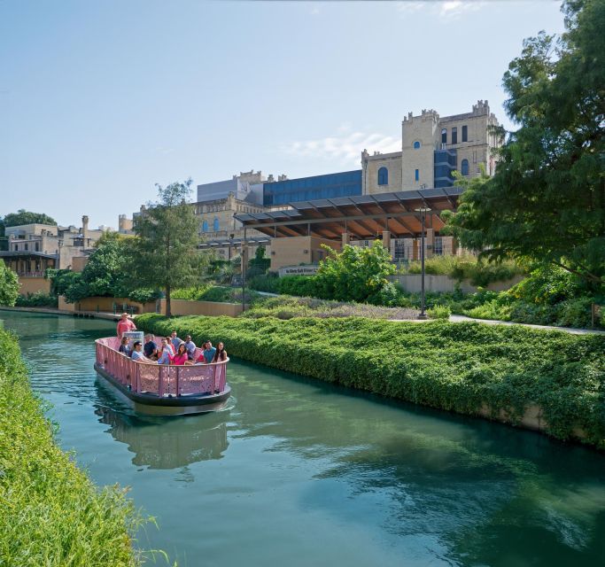 San Antonio: River Walk Cruise Ticket - What the 35-minute route gives you