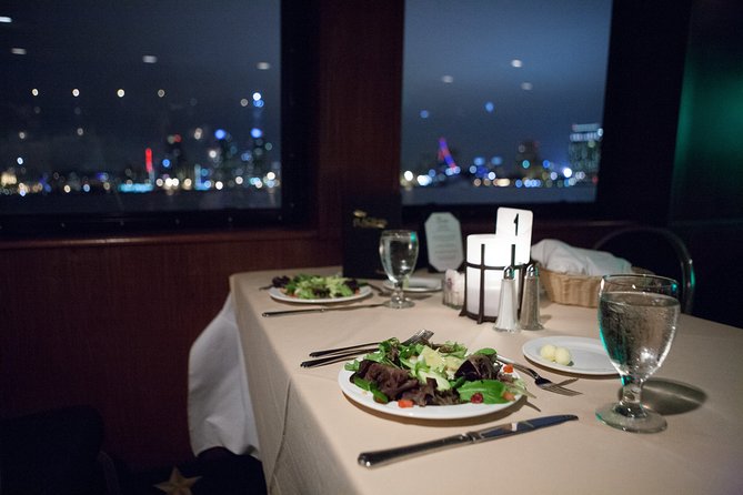 San Diego Harbor Dinner Cruise - A floating evening rather than a simple boat ride