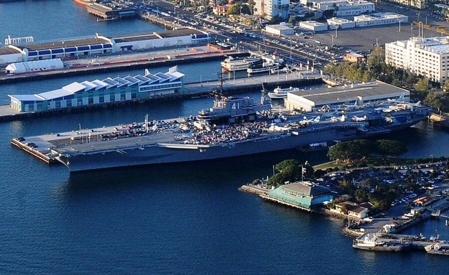 San Diego: USS Midway Museum Entry Ticket - USS Midway highlights at a glance