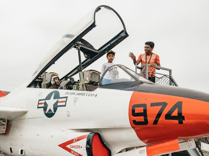 San Diego: USS Midway Museum Entry Ticket - Docents who make the ship personal