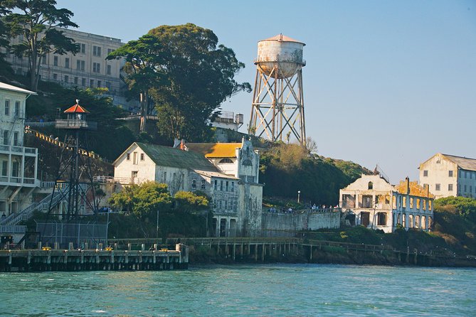 San Francisco: Bridge to Bridge Cruise (90-minutes) - Comfort, access, and the bar