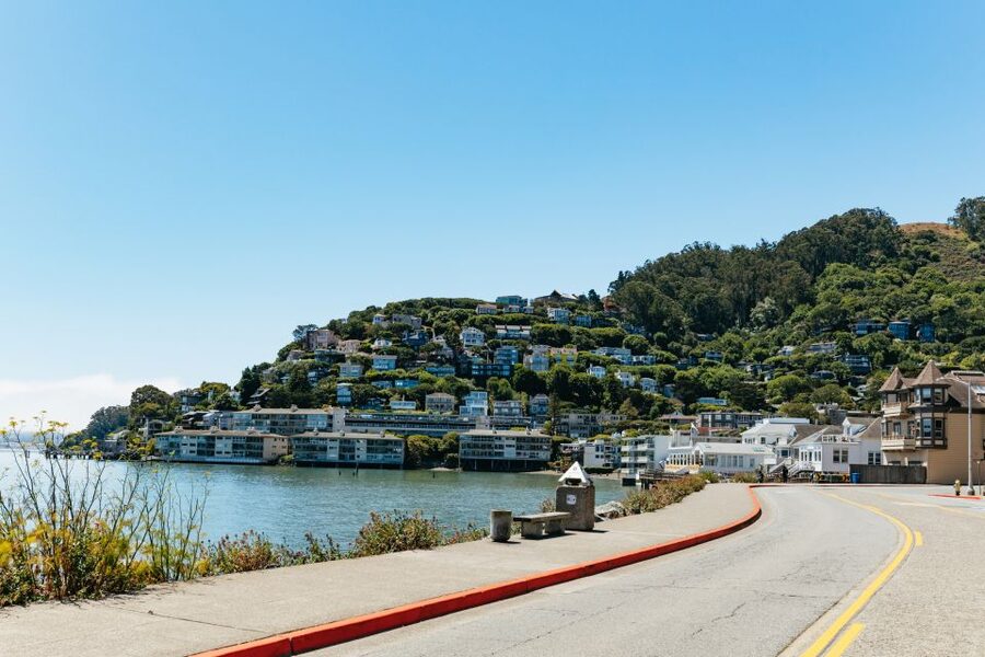 San Francisco: Muir Woods and Sausalito Small-Group Tour - The road through Marin County and Mount Tamalpais