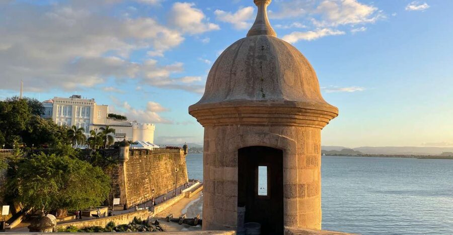 San Juan: Old Town Sunset Walking Tour - Why this sunset walk works so well