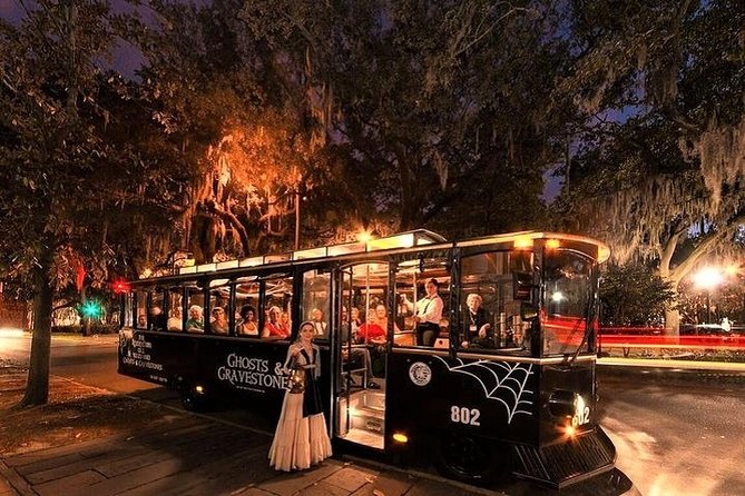 Savannah Ghosts & Gravestones Trolley Tour - What the Savannah Ghosts & Gravestones tour is really like