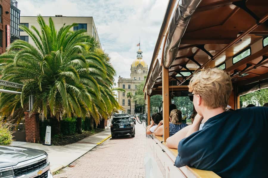 Savannah: Old Savannah Tours Historic Overview - Riding through cobblestone streets and historic districts
