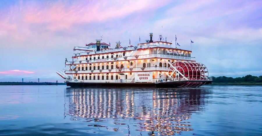 Savannah: Riverboat Sunset Cruise - Boarding at River Street