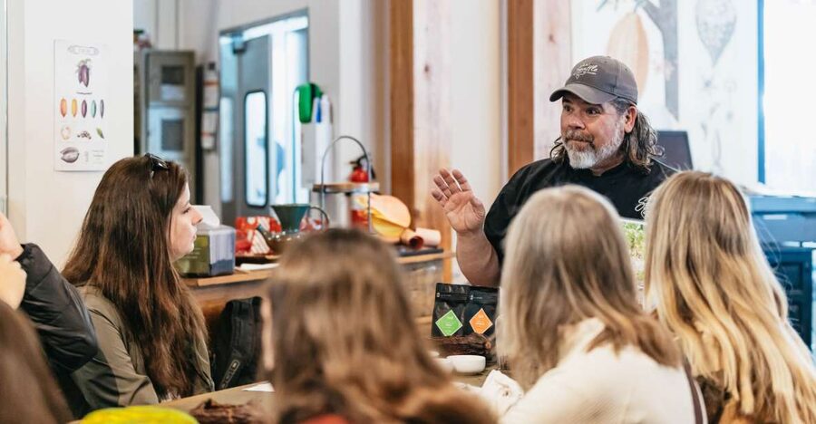 Seattle: Pike Place Market Chef-Guided Food Tour - The walking and group experience
