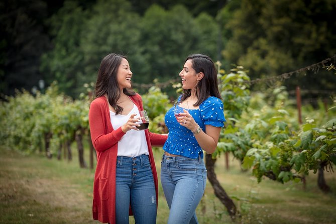 Seattle Wine & Snoqualmie Falls Highlights Tour - Riding into the Snoqualmie River Valley