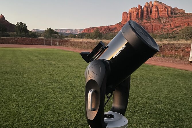 Sedona Stargazing Tours LLC - Binoculars and a chair make a difference