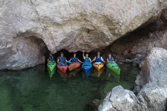 Self-Drive Emerald Cave Kayak Tour: Guided Willow Beach Paddle - Heat, clothing, and useful packing advice