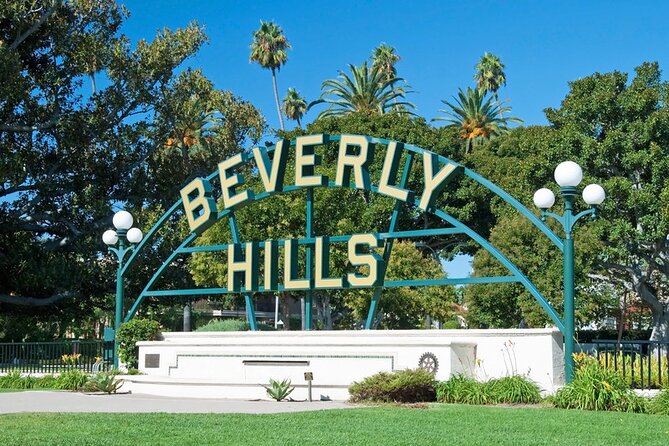 Shared 8-Hour Los Angeles City Sightseeing Tour from Long Beach - Mel’s Diner and the one-hour lunch break