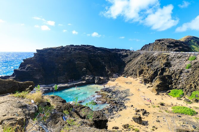 Sights & Bites Ultimate Oahu Circle Island Foodie Tour - Makapu‘u Point and the eastern shoreline