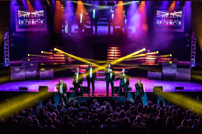 SIX Show in Branson - Six voices, no instruments, one full concert