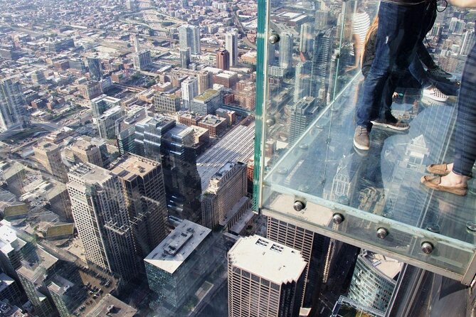 Skydeck - Willis Tower Admission - The elevator ride to 1,353 feet
