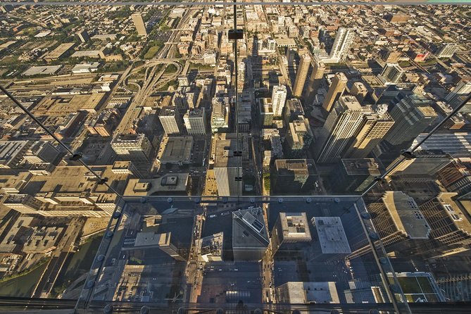 Skydeck - Willis Tower Admission - How long to plan for at Willis Tower
