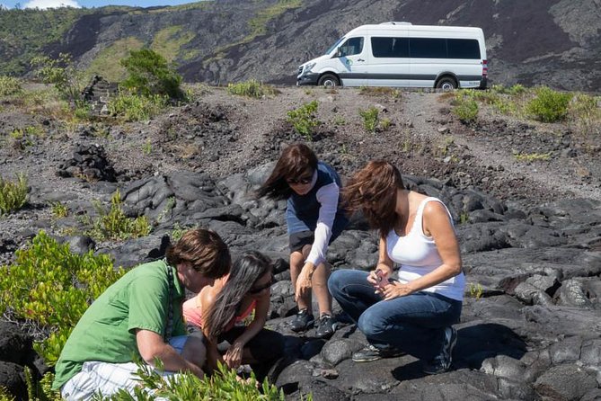 Small Group Big Island Twilight Volcano and Stargazing Tour - Thurston Lava Tube gives you a literal look inside the island