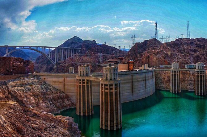 Small Group Grand Canyon, Hoover Dam, 7 Magic Mountains VIP Tour - Guano Point rewards a short walk