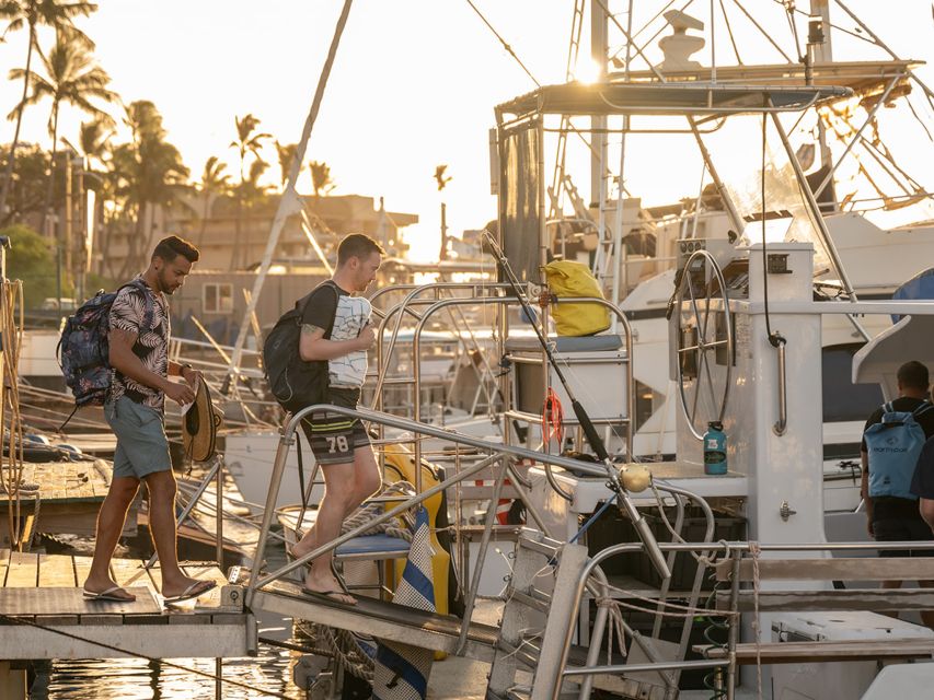 South Maui: Snorkel to Coral Gardens or Molokini Crater - The cruise across Maalaea Bay