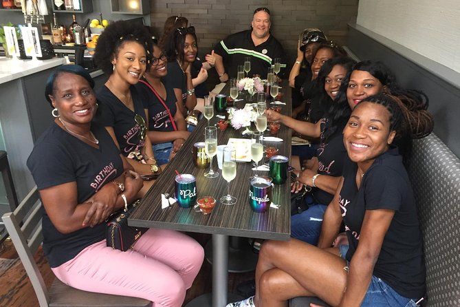 Southern Flavors Food, Pub Crawl, and History Walking Tour - Reynolds Square and the final stretch toward River Street