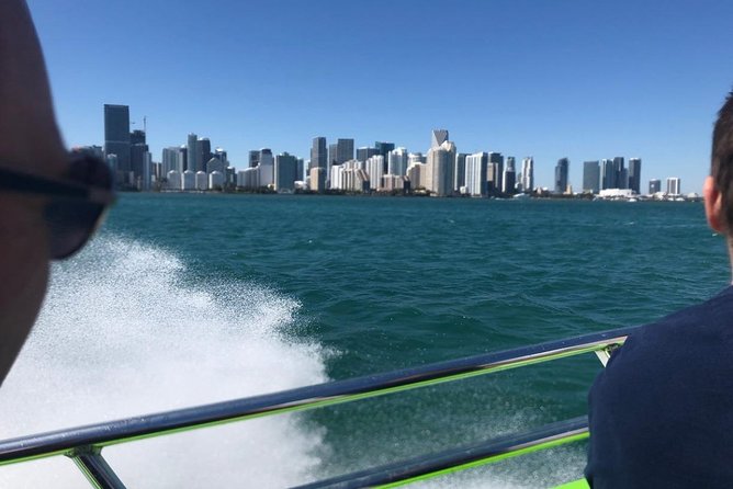 Speedboat Sightseeing Adventure of Miami - Fisher Island and South Point Park from the bay