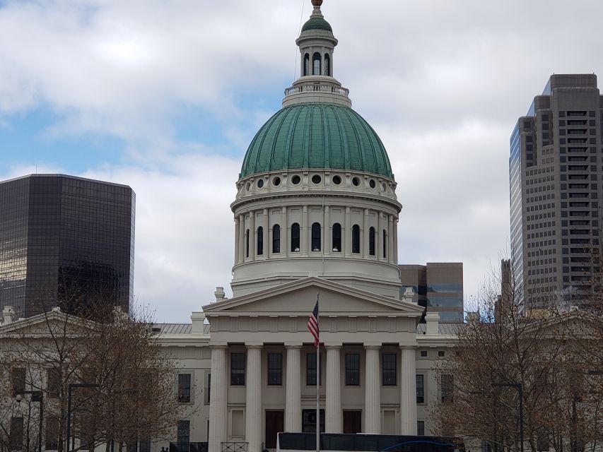 St Louis: 75-Minute City Trolley Tour - Union Station, churches, and Millionaire’s Row