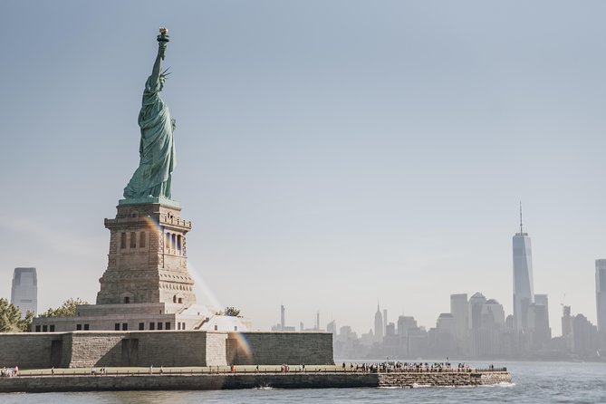 Statue of Liberty and Ellis Island Guided Tour with Ferry - Ellis Island Immigration Museum: the four-hour choice