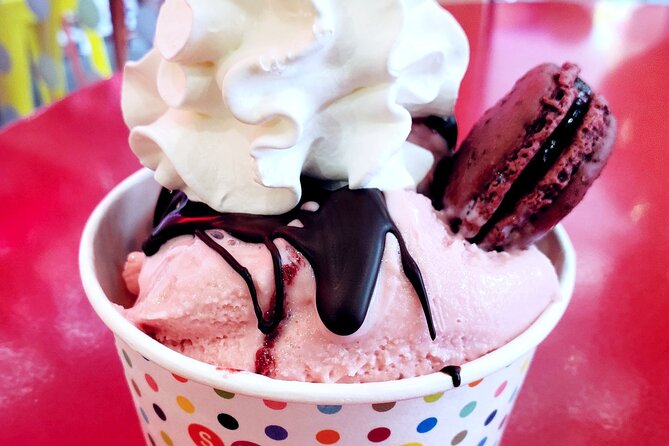 Taste the Vegas Strip: A Local’s Food Tour Experience - Grand Bazaar Shops and the value of a pause