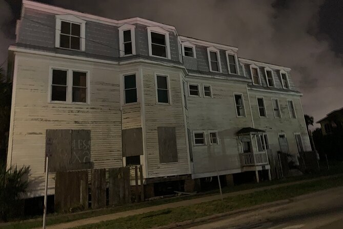 The Historic Galveston Ghost Tour - Adams League Mansion and a performer’s ghost