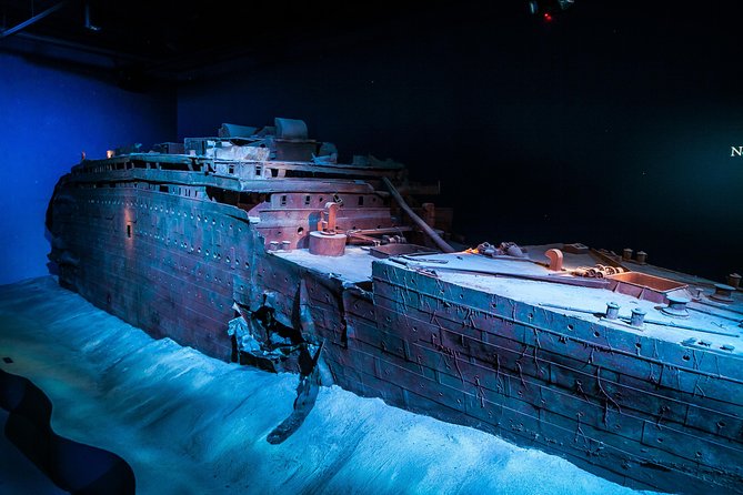 Titanic: The Artifact Exhibition at the Luxor Hotel and Casino - The Big Piece and the ship’s physical scale