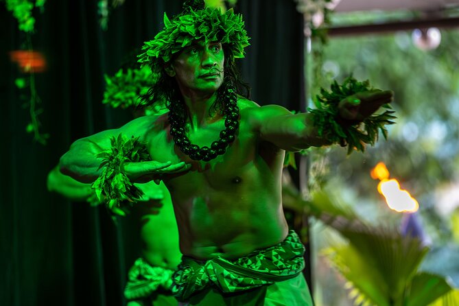 Toa Luau at Waimea Valley, Oahu - What the staff adds to the evening