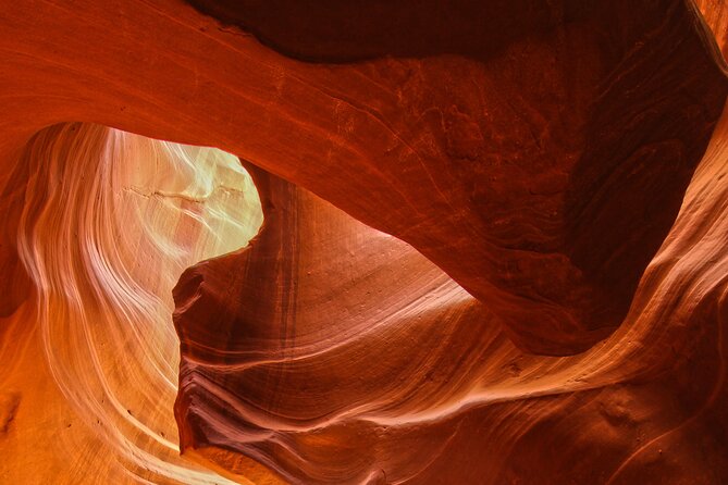 Upper Antelope Canyon Tour-AACT - Choosing the best time for sunbeams