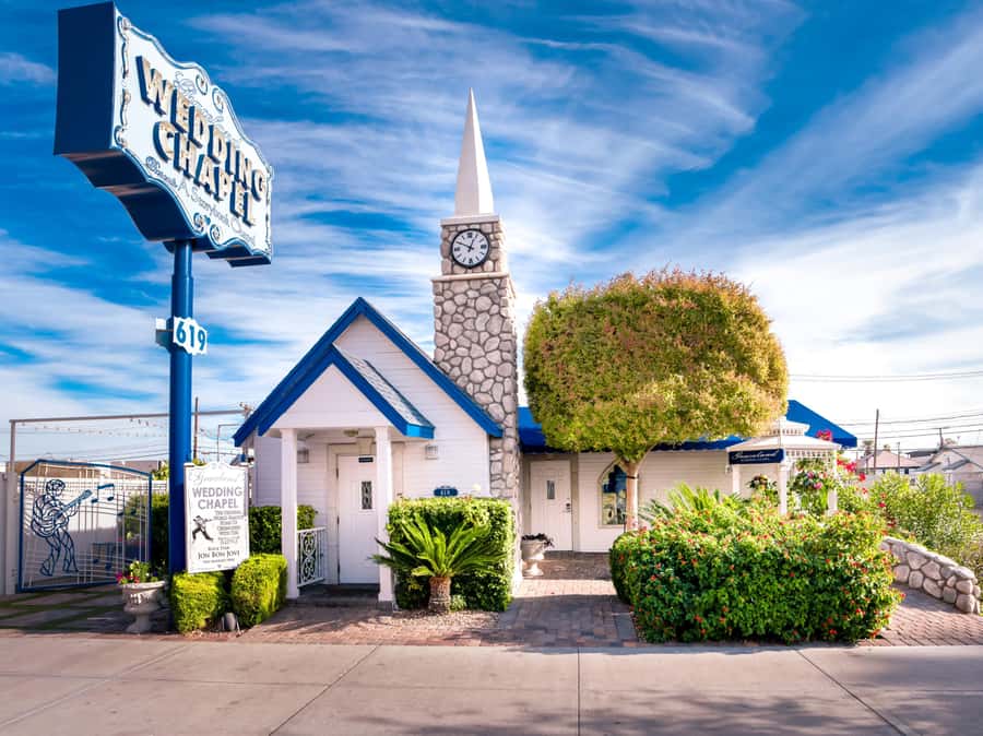 Vegas: Elvis-Themed Graceland Chapel Wedding or Vow Renewal - Practical tips for a smoother visit