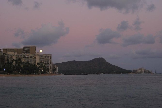 Waikiki Signature Sunset Catamaran Sail - The Return Along Honolulu’s Glittering Coast