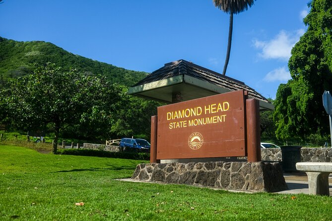 Waikiki Trolley Blue Line Coastline & Local Grindz Hop-on Hop-off - What $35 really gets you