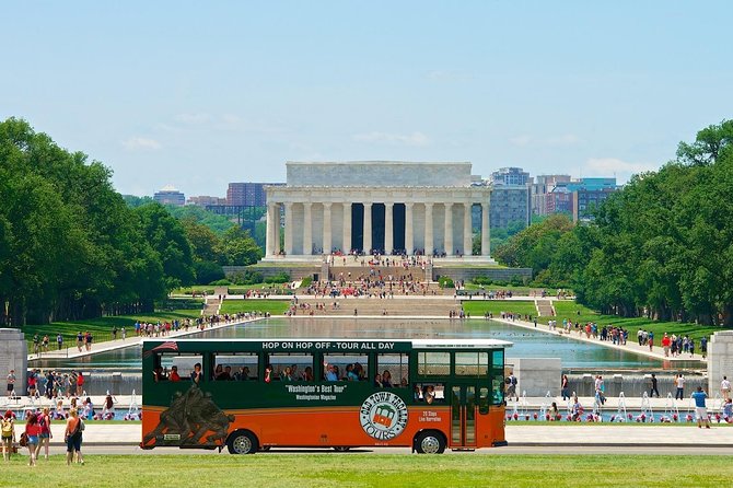 Washington DC Hop-On Hop-off Trolley Tour with 15 Stops - The guides can make or break the ride