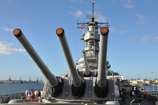 WWII Pearl Harbor Heroes Deluxe Tour - The USS Missouri connects Pearl Harbor to the end of the war